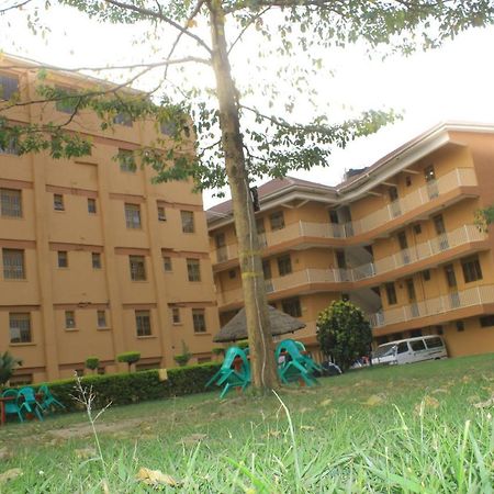 Pride Travellers Hotel Mubende Exterior photo