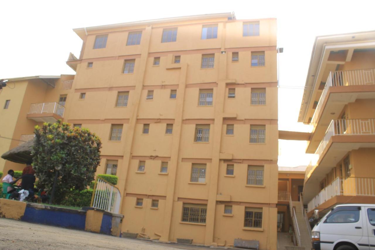 Pride Travellers Hotel Mubende Exterior photo